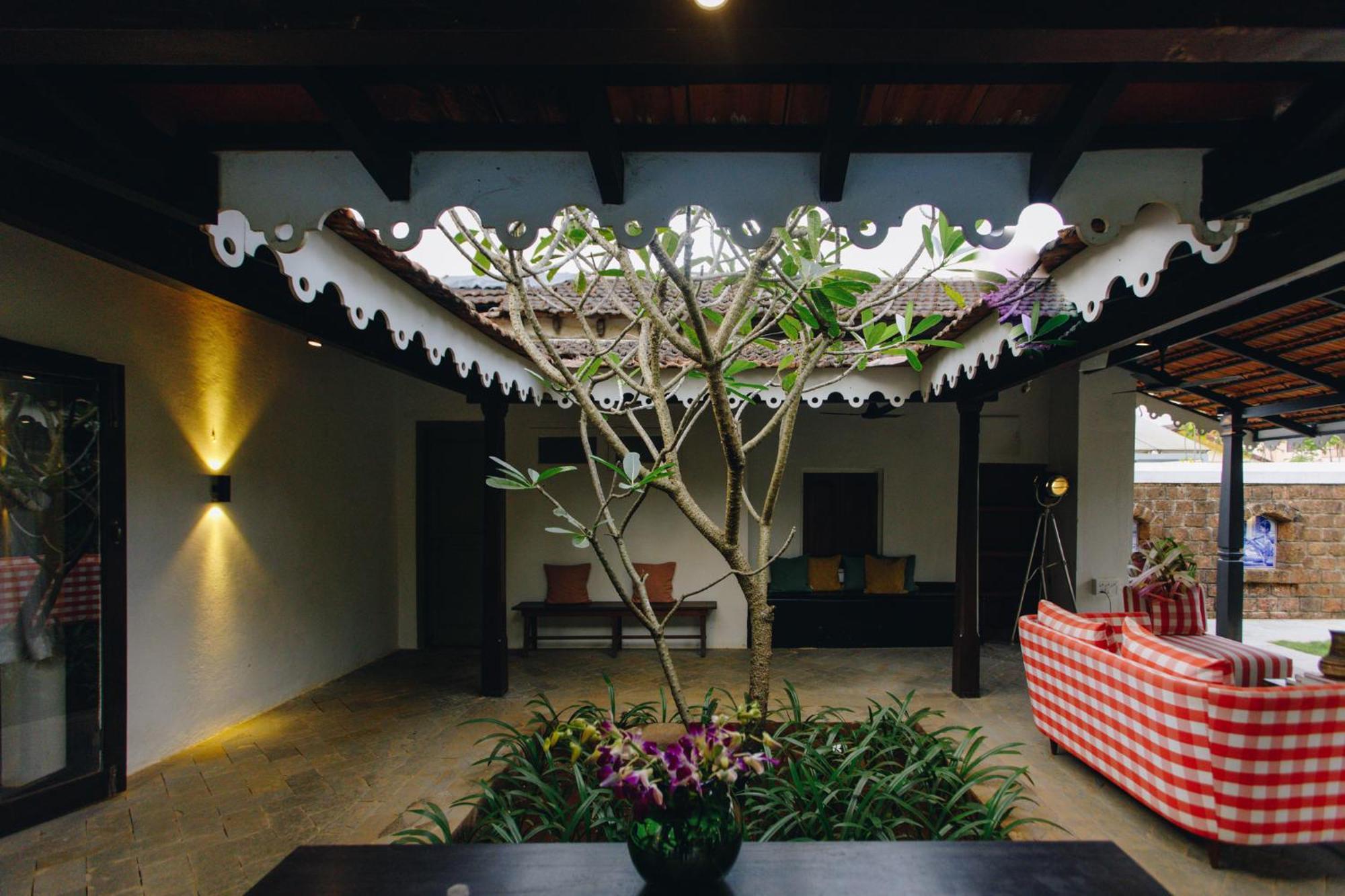 The Project Cafe And Hotel Aldona 외부 사진