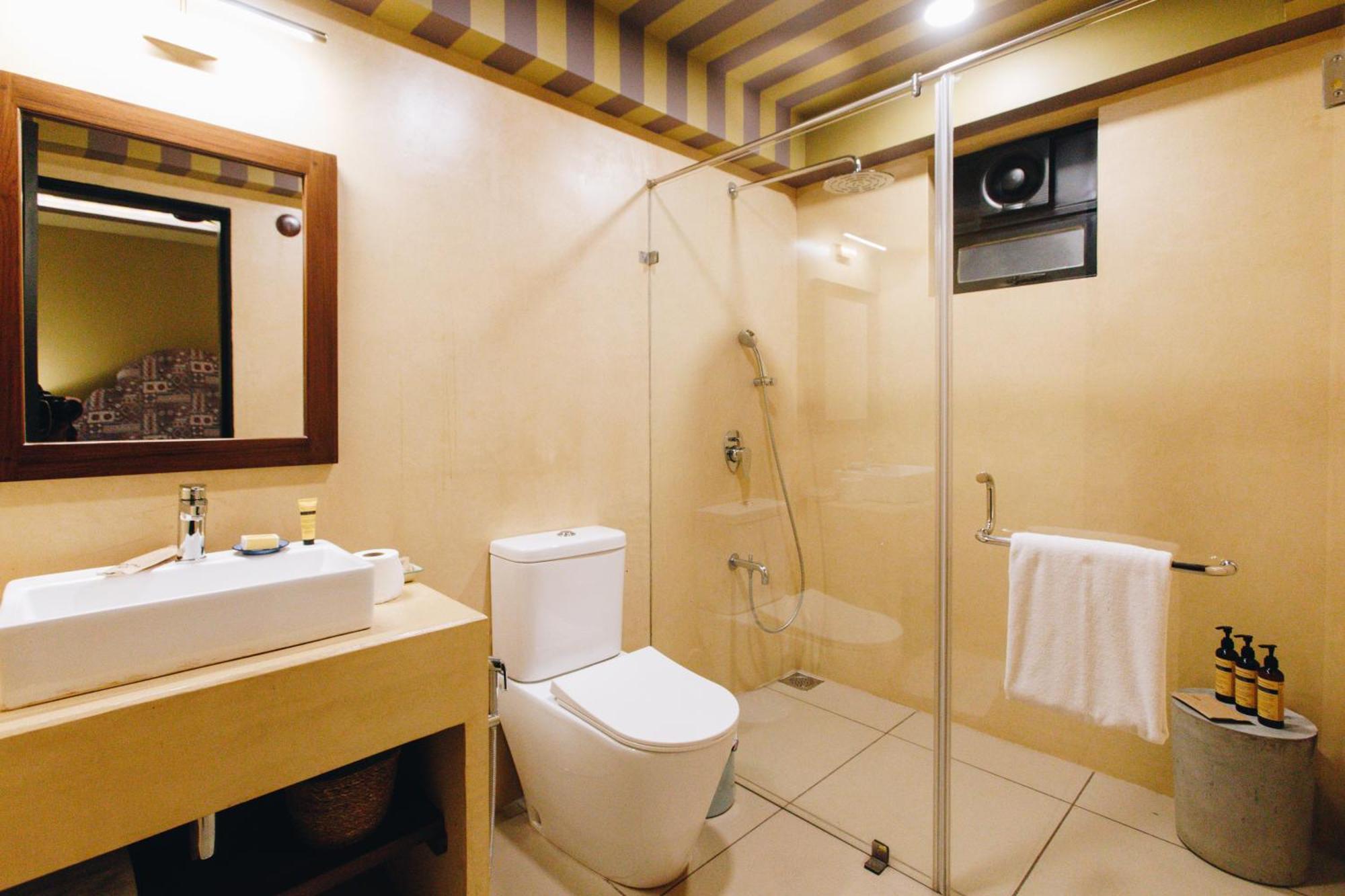 The Project Cafe And Hotel Aldona 외부 사진